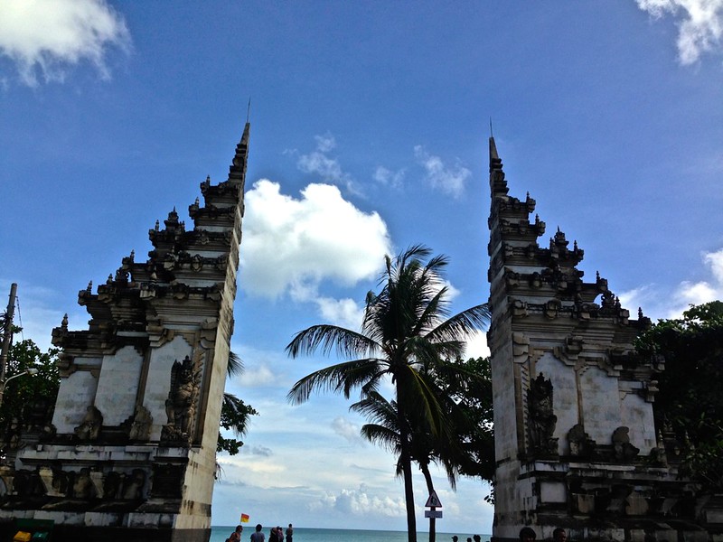 the gate to the beach in Kuta
