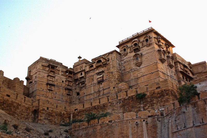 Jaisalmer's fort. Over 5000 people still live and work here. Jaisalmer's fort. Over 5000 people still live and work here.