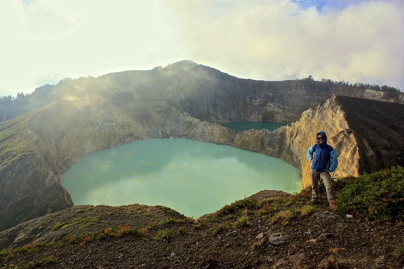 Lina in front of Kelimutu volcano Lina in front of Kelimutu volcano