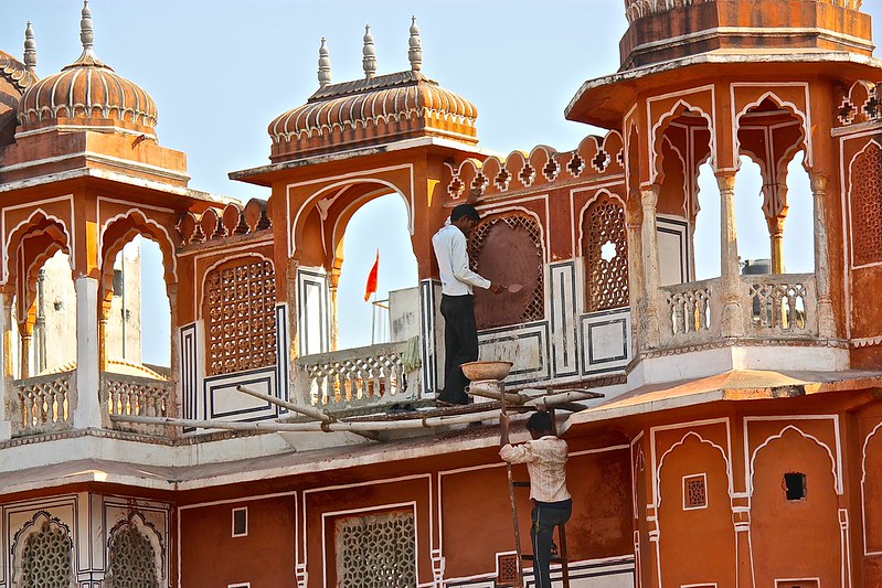 painting the city red