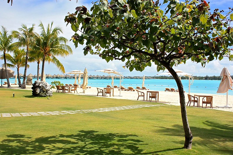 St. Regis Bora Bora beachfront St. Regis Bora Bora beachfront
