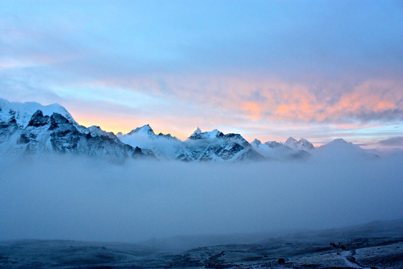 sunrise on Kala Patthar