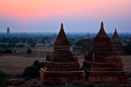 Note: the background is not a watercolor painting. There are just 4,000 stupas in this town and it created a beautiful backdrop to this sunrise