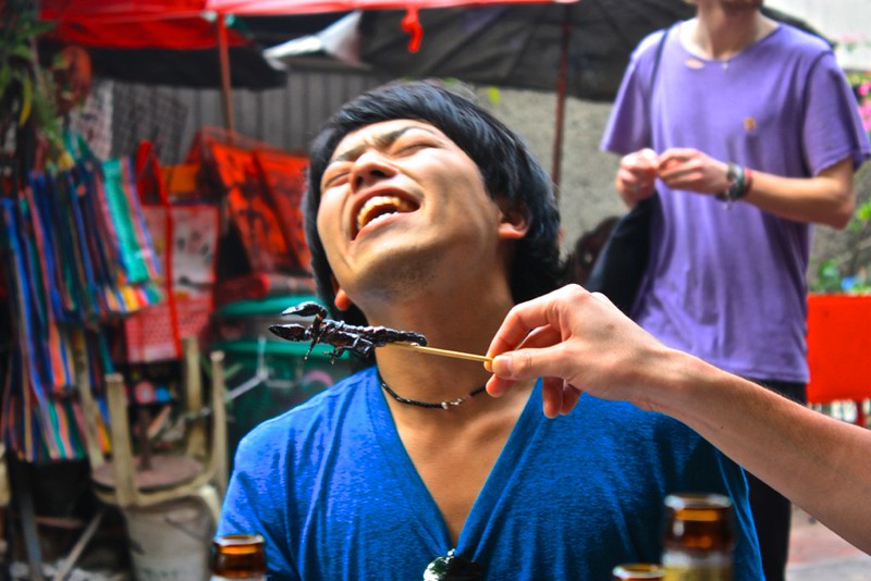 This Japanese guy lost rock-paper-scissors and had to eat the scorpion This Japanese guy lost rock-paper-scissors and had to eat the scorpion