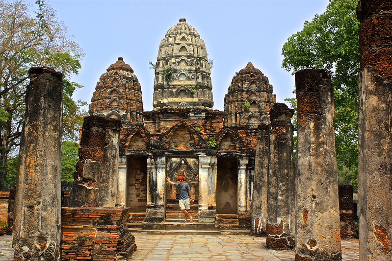 Wat Si Sawai zoomed in, this time with me Wat Si Sawai zoomed in, this time with me