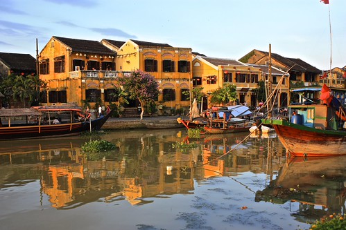 beautiful reflections of colonial Hoi An