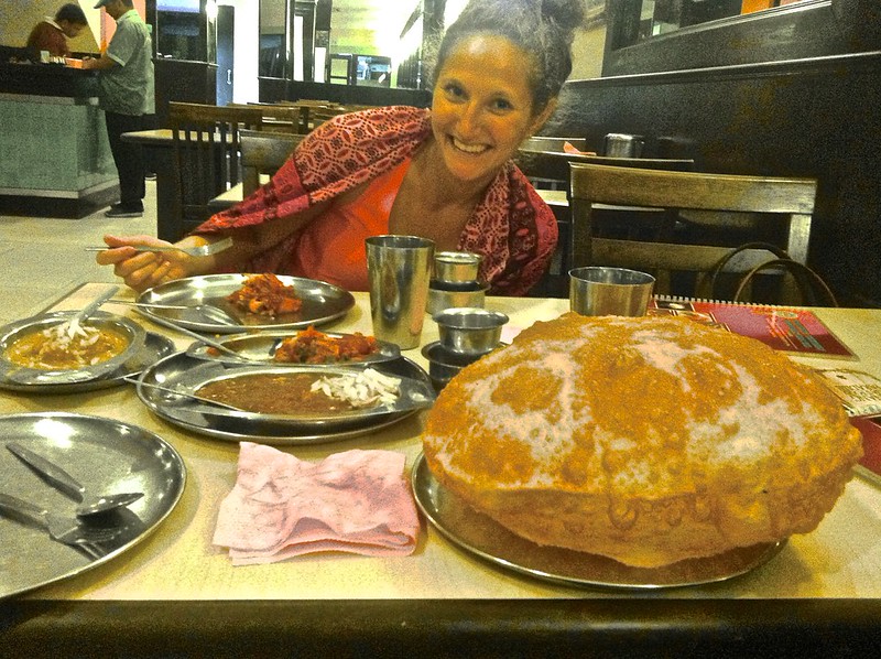 "Big Bread" as big as Lina's head! "Big Bread" as big as Lina's head!
