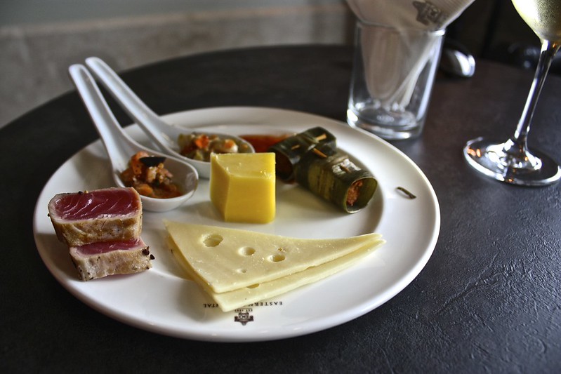 Complimentary snacks at Eastern & Oriental Hotel's inclusive happy hour Complimentary snacks at Eastern & Oriental Hotel's inclusive happy hour